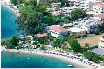 Grecia Privát Nidri, Exteriorul